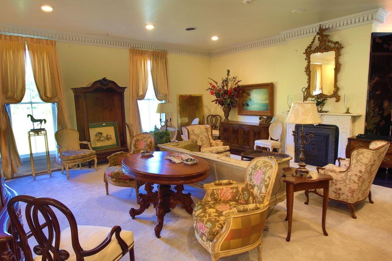Inntiquity, A Country Inn Logansport ภายนอก รูปภาพ
