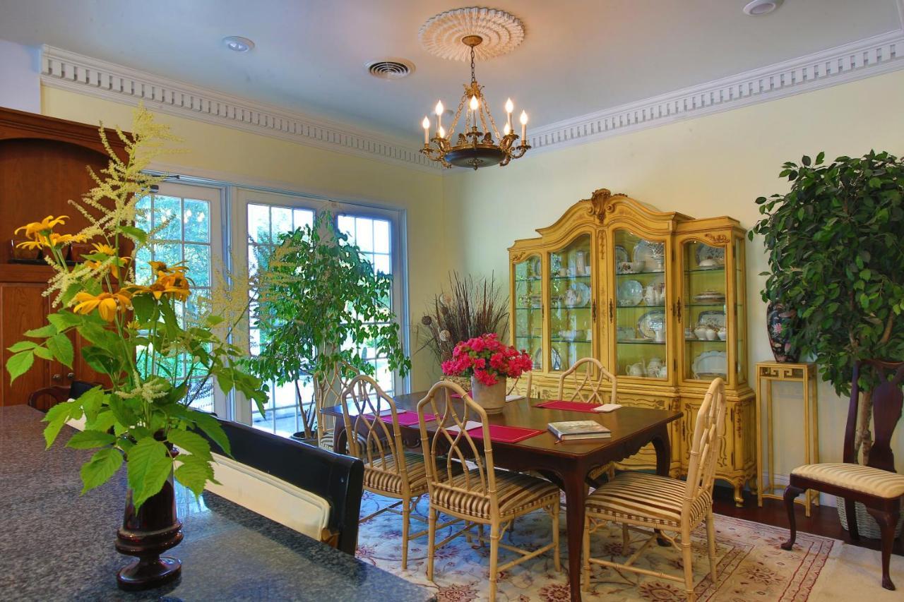 Inntiquity, A Country Inn Logansport ภายนอก รูปภาพ